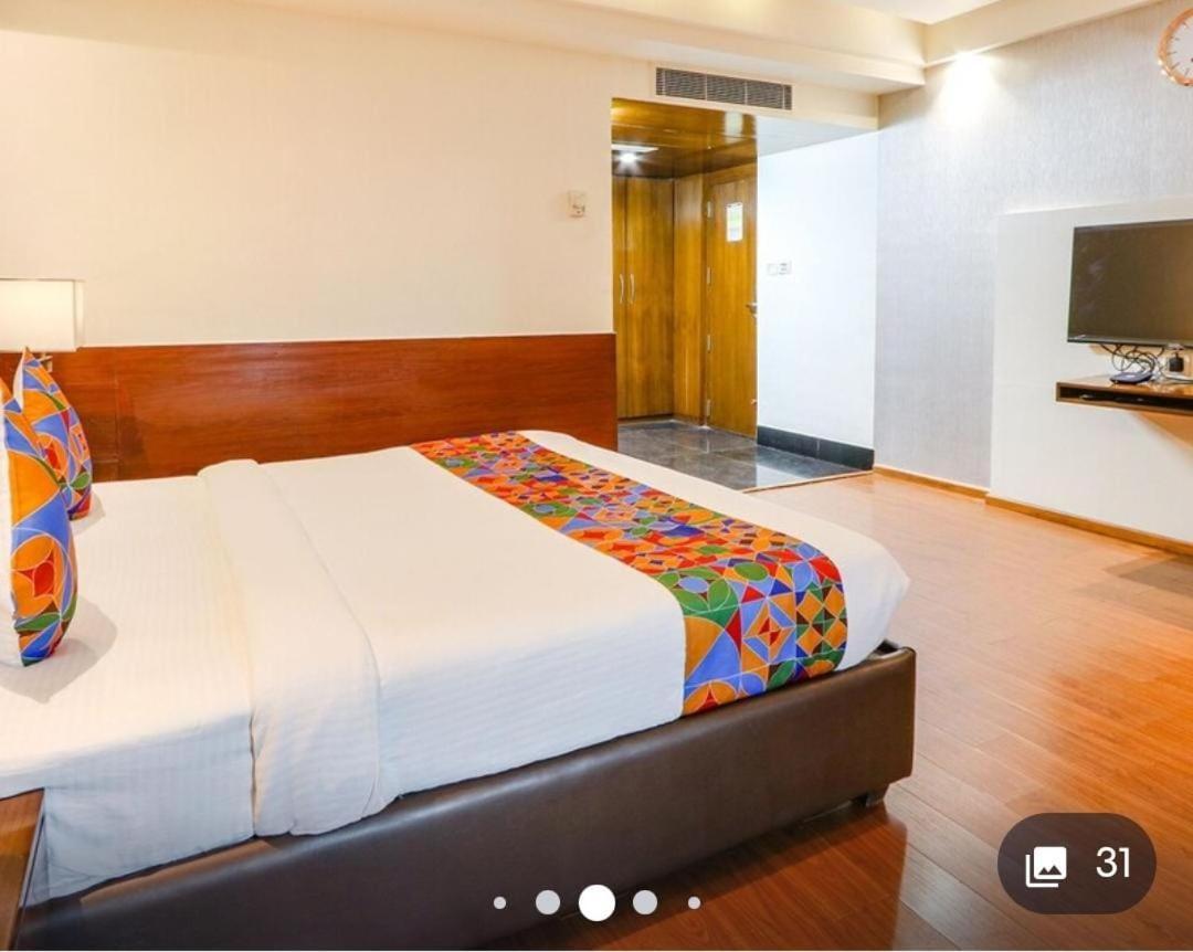 C Burrito- Get Flat 20 Percentage Off On Spa- Free Buffet Breakfast 3* Hyderabad